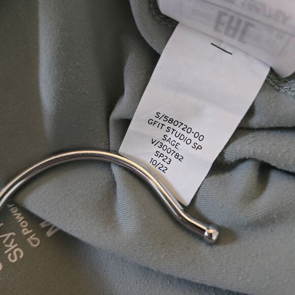 Gap Sage Green Studio Sky High Flare Leggings Pants Size M - Picture 9 of 11